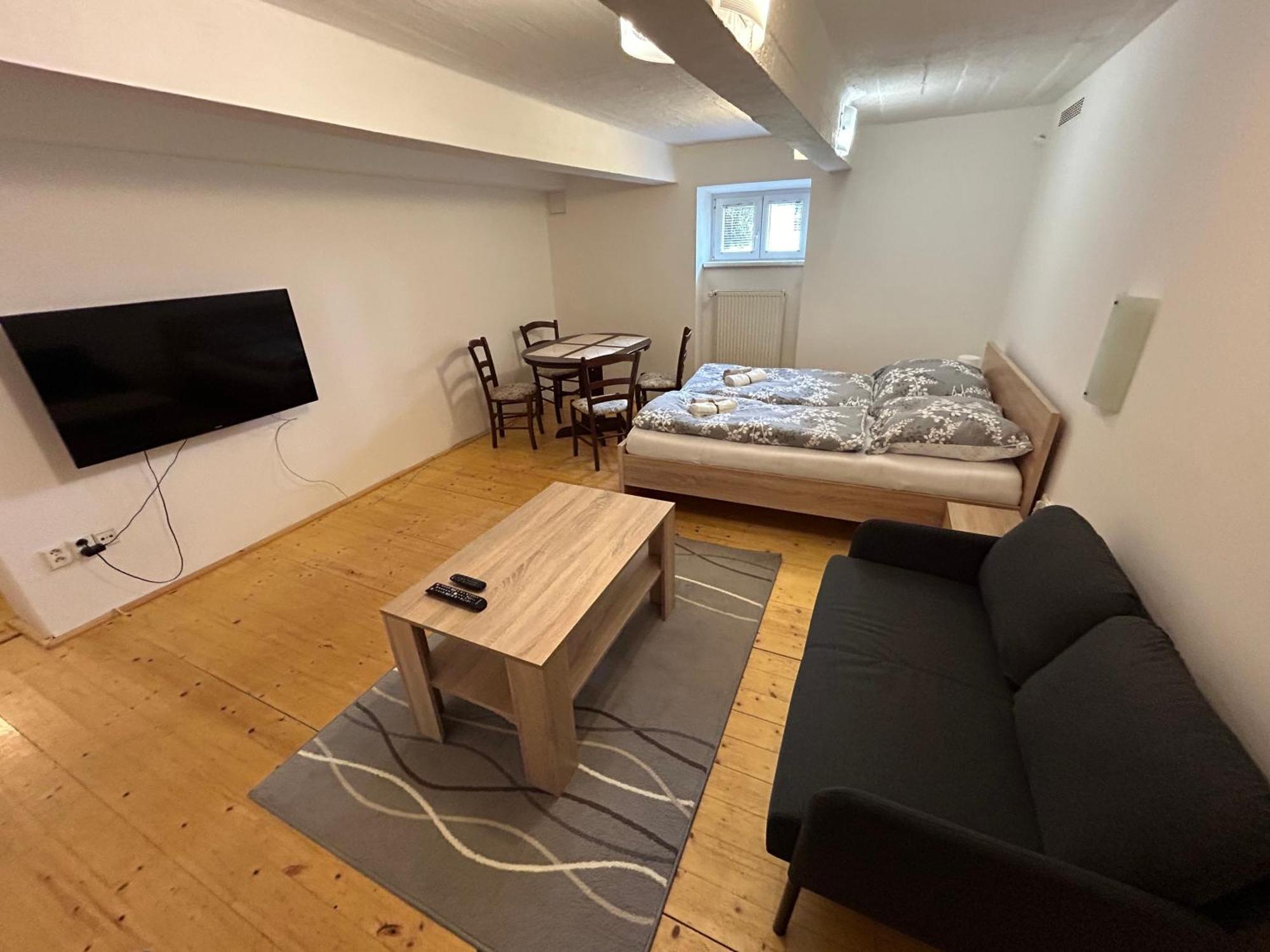 Apartmany U Kubiku ฮราเดตสคราโลเว ห้อง รูปภาพ