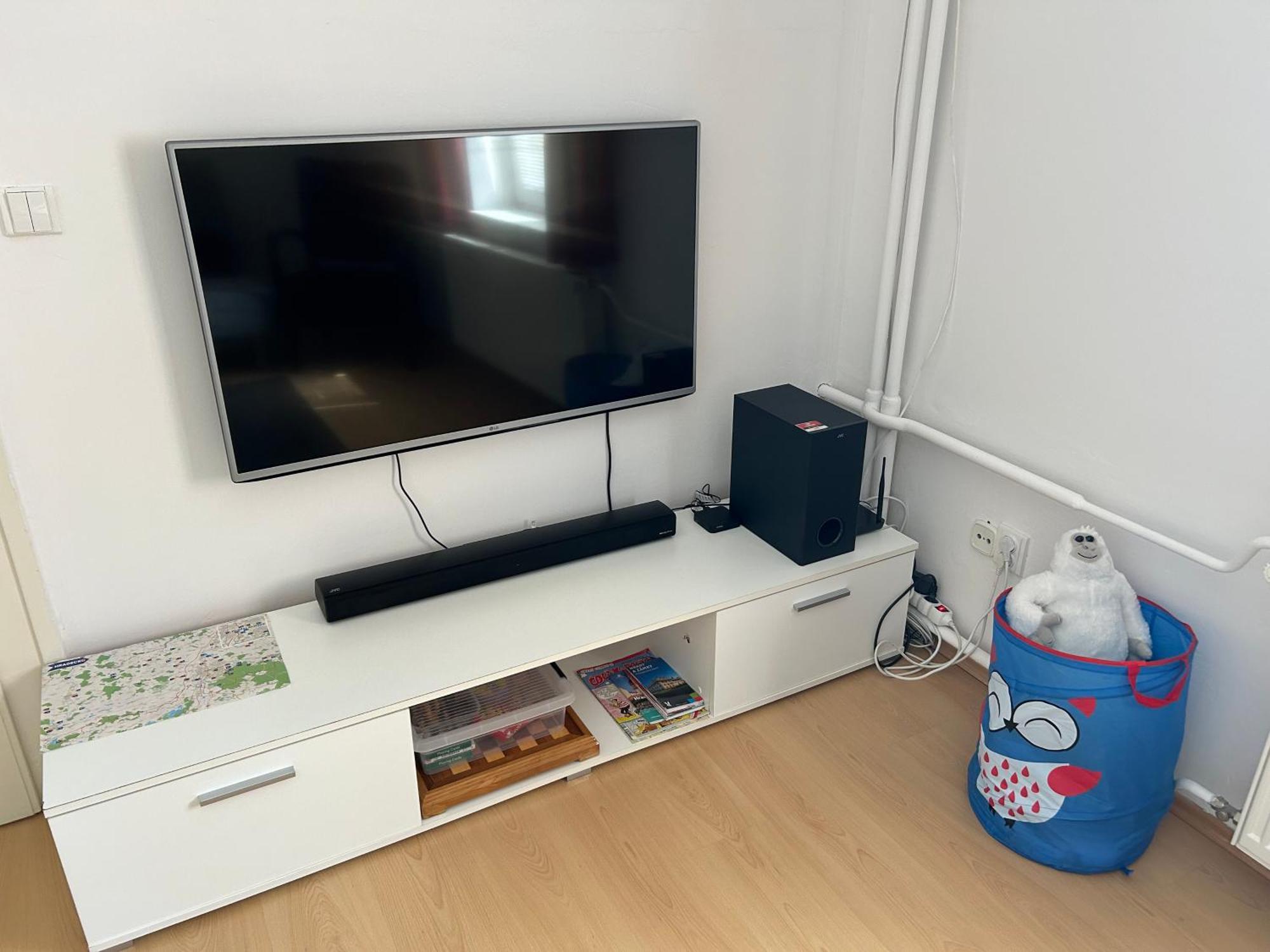 Apartmany U Kubiku ฮราเดตสคราโลเว ภายนอก รูปภาพ